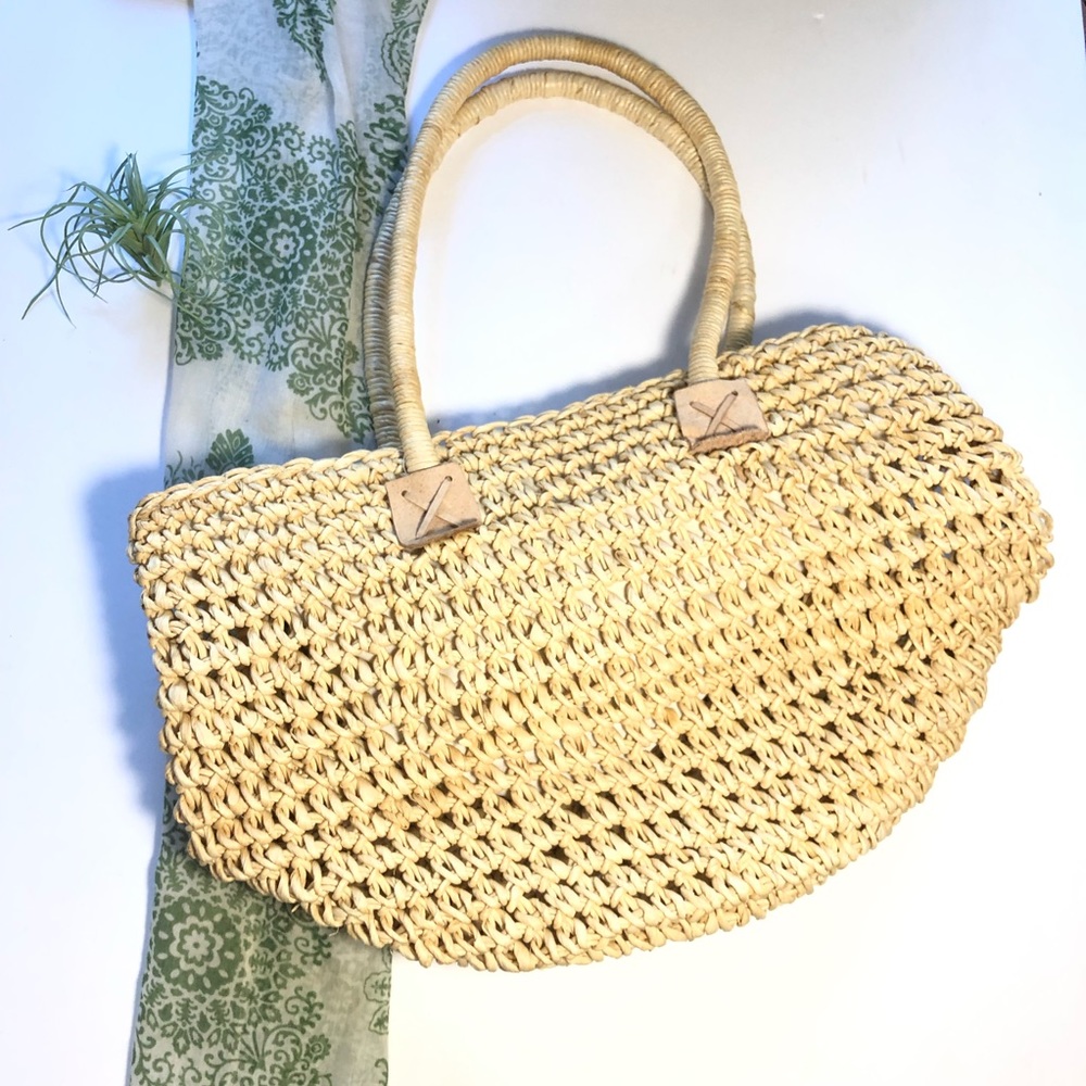Vtg Macrame Straw Double Leather Handles Bag